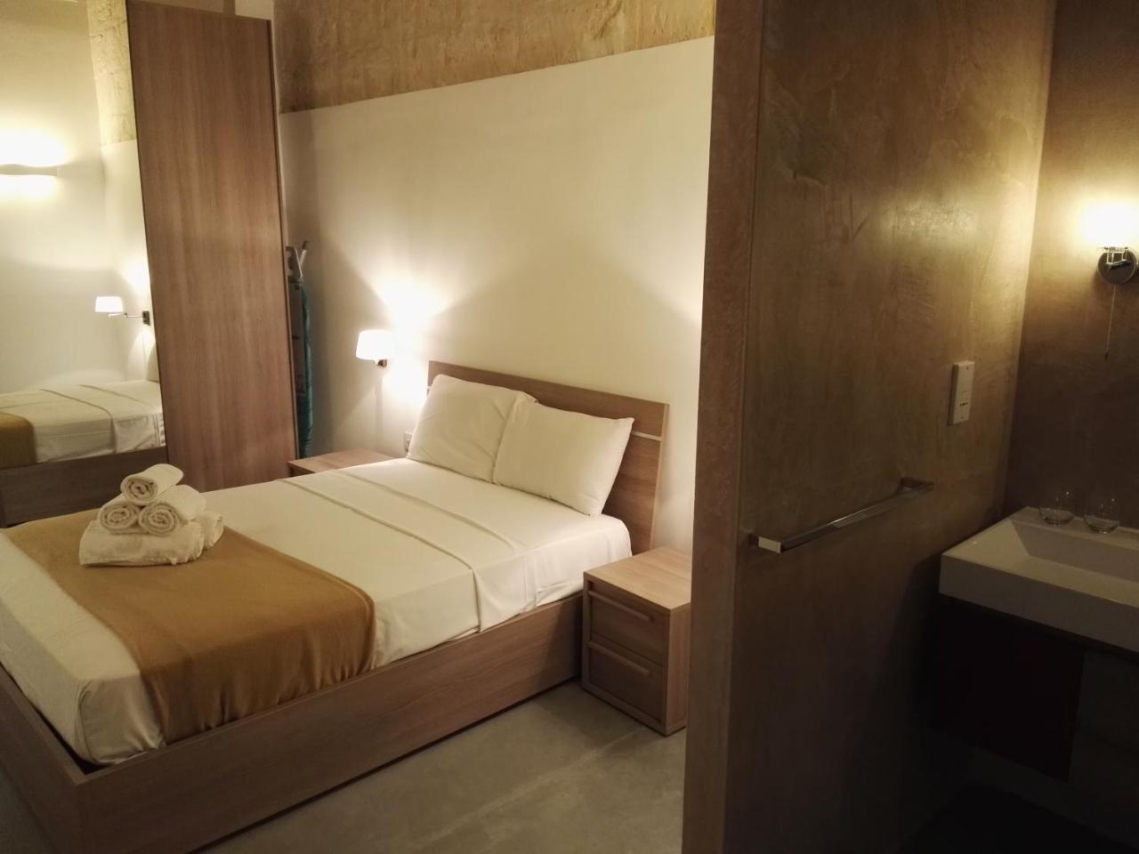 Vallettastay Zoe 1 Luaran gambar